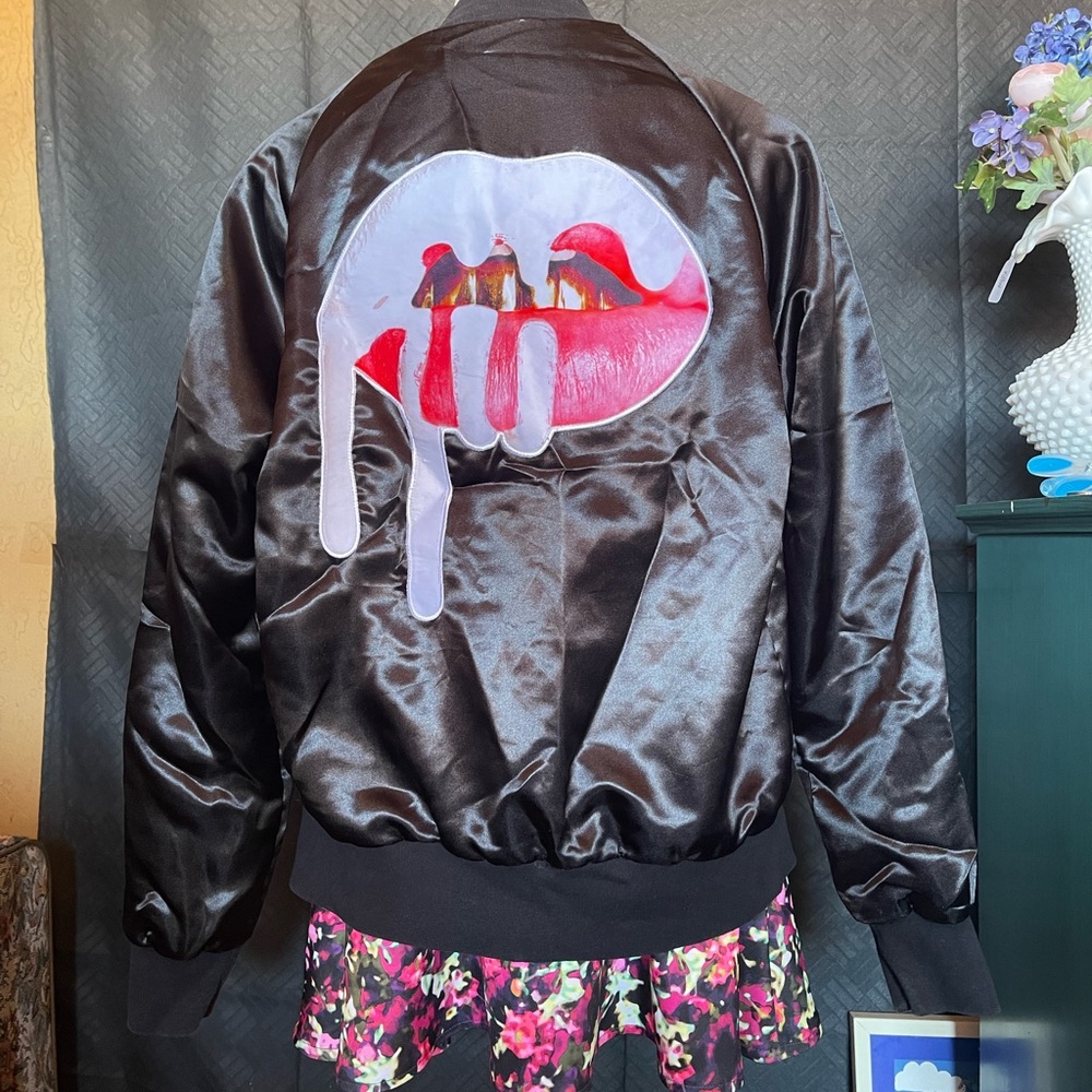 LOT (2) SZ SMALL AEROPOSTALE SKIRT KYLIE BLACK SATIN BOMBER BASEBALL JACKET